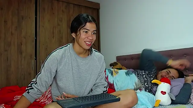 Snapshot of CleoAndAshley chatting on February 26, 2025, 10:47 pm CleoAndAshley online show from February 26, 2025, 10:47 pm