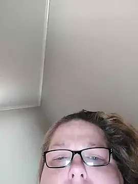 SexyWhiteChocolate online show from September 11, 2025, 3:23 pm