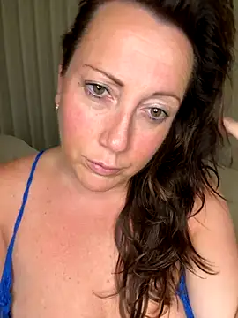 xsexycurvymilf online show from October 9, 2025, 4:18 pm