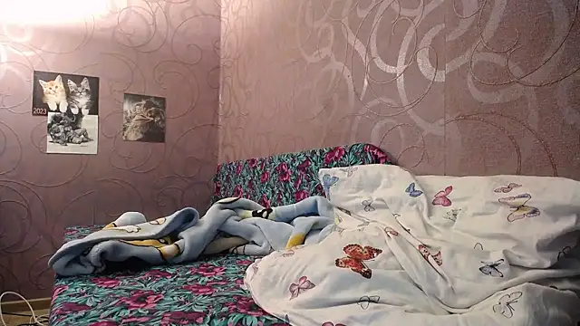 Snapshot of Fire__Foxx chatting on December 5, 2024, 2:28 pm Fire Foxx online show from December 5, 2024, 2:28 pm