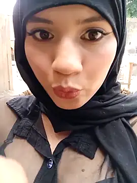 hanaa 18 online show from February 13, 2025, 5:11 pm