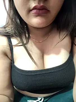  Redwine  online show from March 12, 2025, 4:56 pm