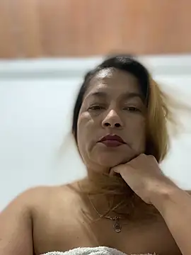 Snapshot of Jlo_69 chatting on March 20, 2026, 12:44 am Jlo 69 online show from March 20, 2026, 12:44 am