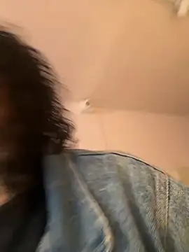 Amareto  online show from November 21, 2025, 10:36 am