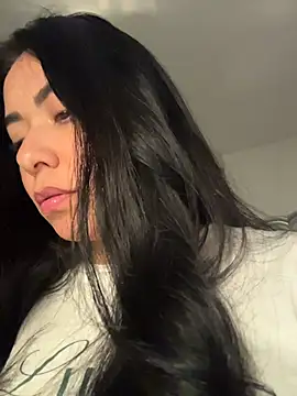 PetitLumiere online show from February 23, 2026, 3:41 am