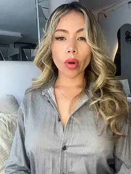 Ammy Castro online show from May 30, 2026, 10:15 pm