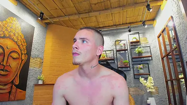 Snapshot of JordanThompson_ chatting on March 21, 2025, 12:18 am JordanThompson online show from March 21, 2025, 12:18 am
