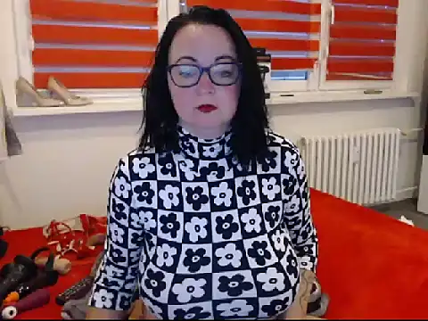 Snapshot of Alexie33 chatting on March 7, 2025, 6:02 am Alexie33 online show from March 7, 2025, 6:02 am
