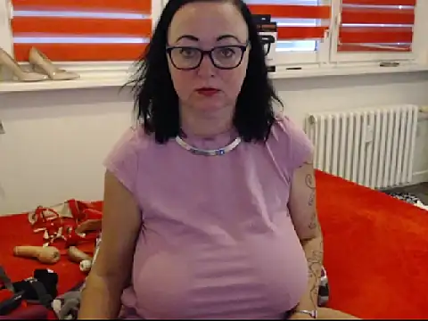 Snapshot of Alexie33 chatting on March 6, 2025, 12:30 pm Alexie33 online show from March 6, 2025, 12:30 pm