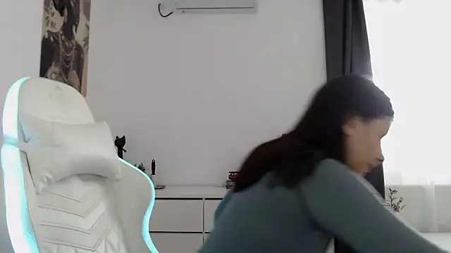 Simply the best online show from November 13, 2025, 8:40 am