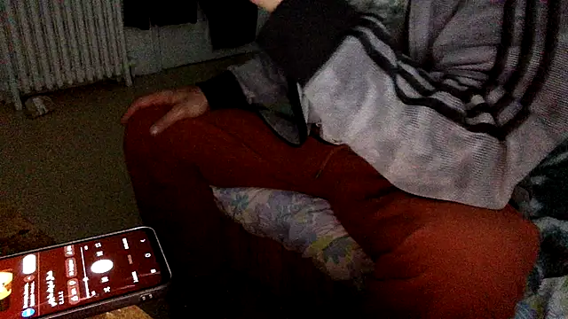 molozeb online show from October 6, 2025, 9:48 pm