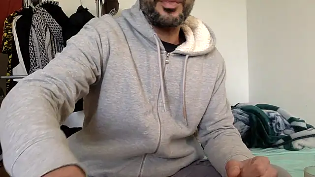 molozeb online show from February 7, 2026, 4:04 pm