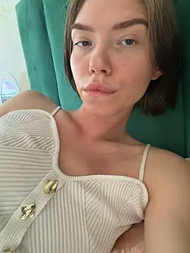 Lisaaa Alisa online show from June 30, 2026, 10:48 am