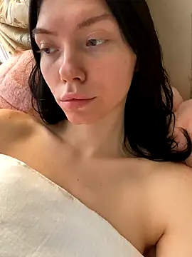 Lisaaa Alisa online show from October 15, 2025, 4:33 am