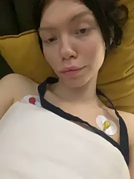 Lisaaa Alisa online show from December 19, 2025, 4:42 pm