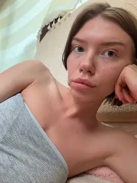 Lisaaa Alisa online show from July 4, 2026, 11:49 am
