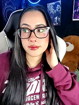 Janna mnt online show from April 7, 2026, 2:57 am