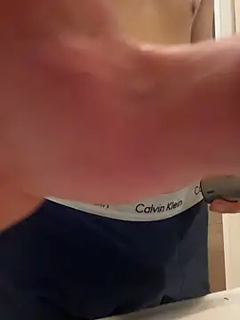 h0rnyguy001 online show from April 22, 2026, 10:11 am