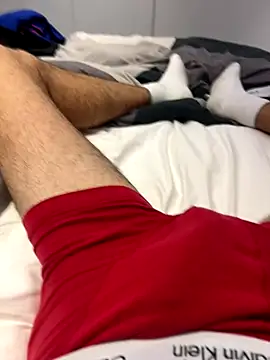 h0rnyguy001 online show from November 4, 2025, 10:35 pm