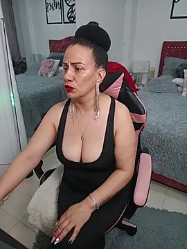 Snapshot of Marie_Mature chatting on May 28, 2026, 11:21 pm Marie Mature online show from May 28, 2026, 11:21 pm