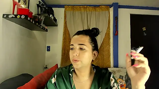 SARAMISHA online show from March 21, 2026, 4:44 pm