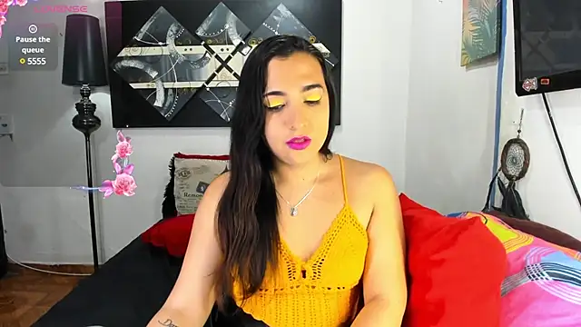 Snapshot of SARAMISHA chatting on February 24, 2025, 6:58 pm SARAMISHA online show from February 24, 2025, 6:58 pm