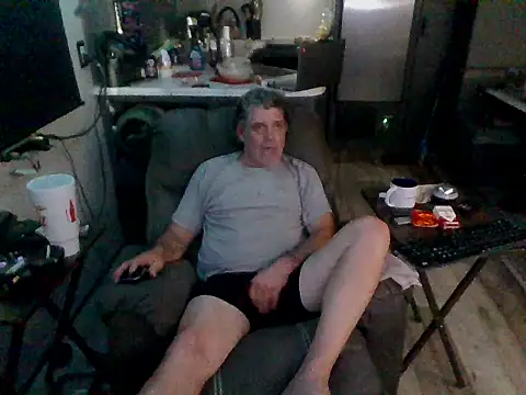 Snapshot of lateniter chatting on June 15, 2026, 6:07 pm lateniter online show from June 15, 2026, 6:07 pm
