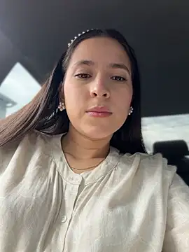 LittleDoll    online show from April 11, 2026, 12:42 pm