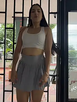 LittleDoll    online show from April 7, 2026, 12:40 pm