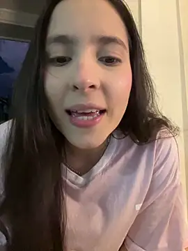 LittleDoll    online show from November 11, 2025, 11:09 pm