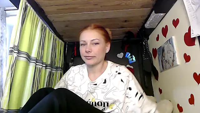 Snapshot of HarleyQuinn_69 chatting on September 29, 2025, 9:05 am HarleyQuinn 69 online show from September 29, 2025, 9:05 am