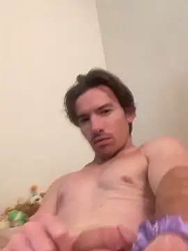 Snapshot of HeyDaddy92 chatting on October 23, 2025, 5:44 pm HeyDaddy92 online show from October 23, 2025, 5:44 pm