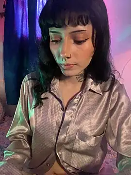 Snapshot of LiliJones_ chatting on October 15, 2025, 1:19 pm LiliJones online show from October 15, 2025, 1:19 pm