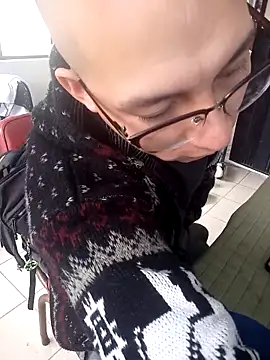 97banana online show from March 15, 2025, 1:29 pm