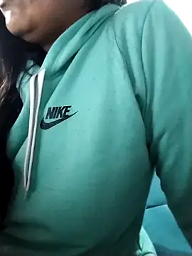 Luna Dumont online show from April 3, 2026, 5:36 am