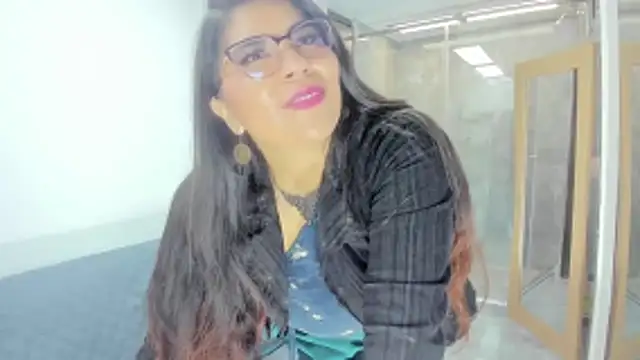 Snapshot of Luna_Dumont chatting on February 18, 2026, 11:06 am Luna Dumont online show from February 18, 2026, 11:06 am