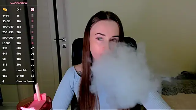 Snapshot of Kimmberr chatting on October 21, 2025, 3:39 am Kimmberr online show from October 21, 2025, 3:39 am