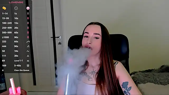 Snapshot of Kimmberr chatting on November 29, 2025, 5:51 am Kimmberr online show from November 29, 2025, 5:51 am