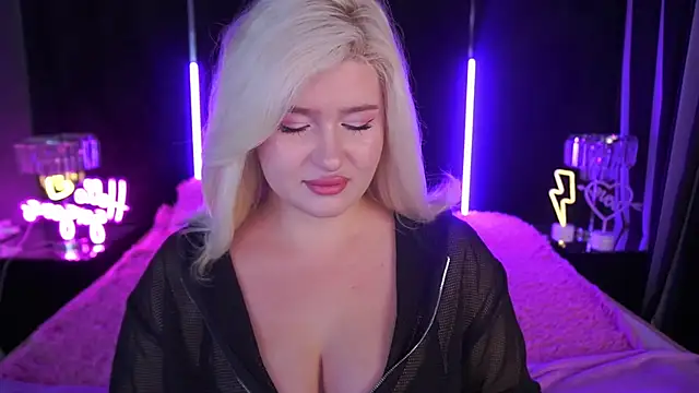 CocoSecretss online show from October 11, 2025, 6:58 am