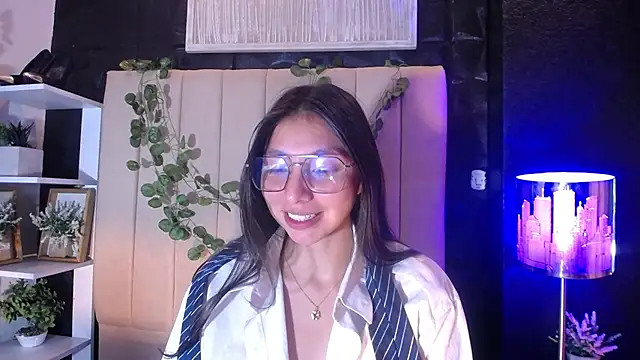 Snapshot of kendall_saenz chatting on September 30, 2025, 2:34 pm kendall saenz online show from September 30, 2025, 2:34 pm