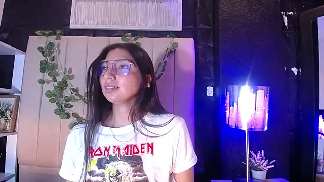 Snapshot of kendall_saenz chatting on October 2, 2025, 7:28 pm kendall saenz online show from October 2, 2025, 7:28 pm