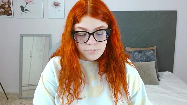lucie nicolls online show from February 3, 2025, 8:24 pm