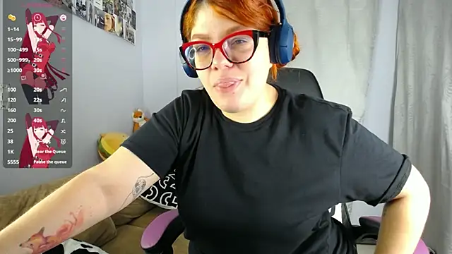 lucie nicolls online show from March 14, 2025, 6:50 pm