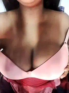 Snapshot of loveli_diya chatting on February 7, 2025, 12:53 am loveli diya online show from February 7, 2025, 12:53 am