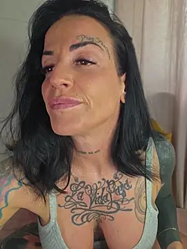 EmilyDiazofficial online show from July 10, 2026, 12:27 pm