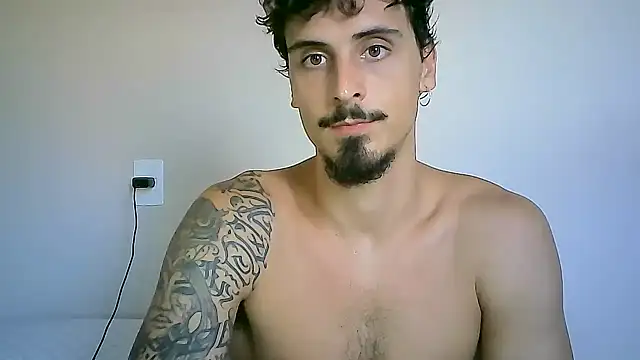 Snapshot of milkoffe chatting on January 25, 2025, 6:57 pm milkoffe online show from January 25, 2025, 6:57 pm