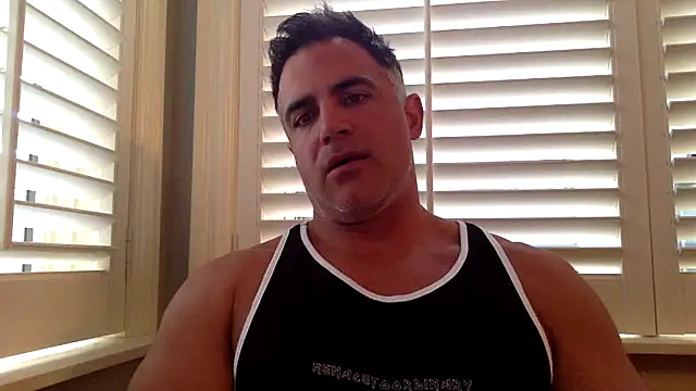 Snapshot of Bad_daddy21 chatting on October 6, 2025, 2:40 pm Bad daddy21 online show from October 6, 2025, 2:40 pm
