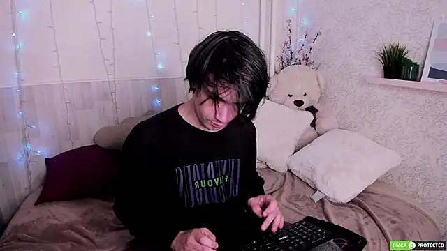 CalvinOwens online show from October 3, 2025, 3:09 am