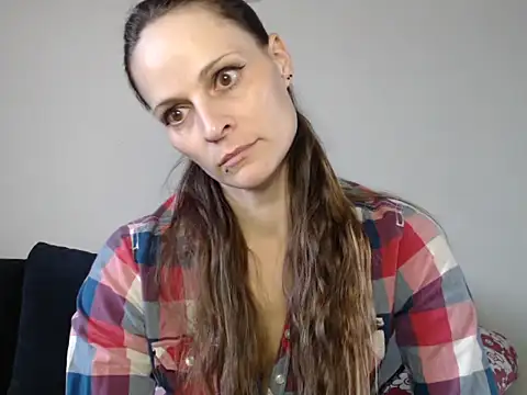 naikah714 online show from February 6, 2026, 4:14 pm