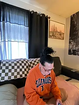 SidneyRaee online show from December 17, 2024, 6:53 pm